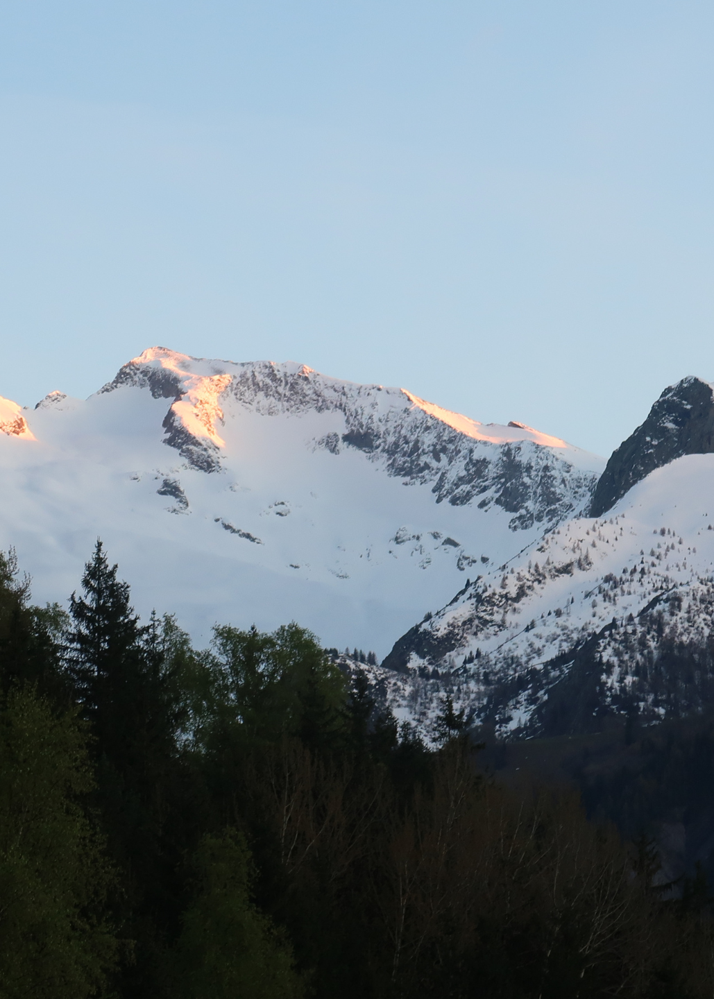 Joie d’Hiver: 5‑Day, 5‑Night Women’s Winter Retreat in the Alps