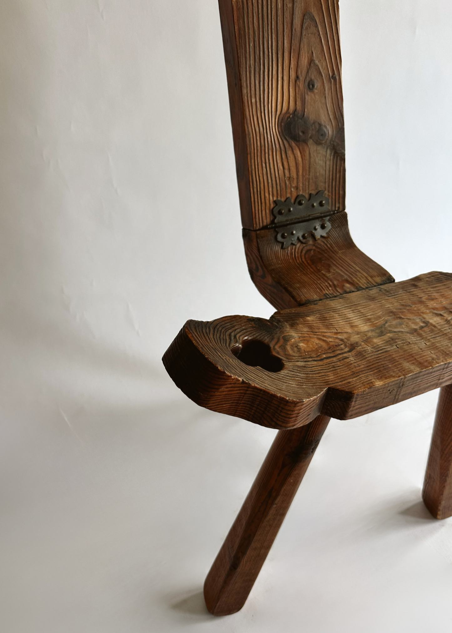 Hand‑Carved Spanish Brutalist Birth Chair 2