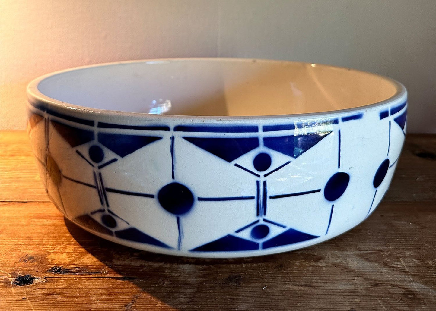 Antique 'Edith' White & Blue Ceramic Wash Bowl