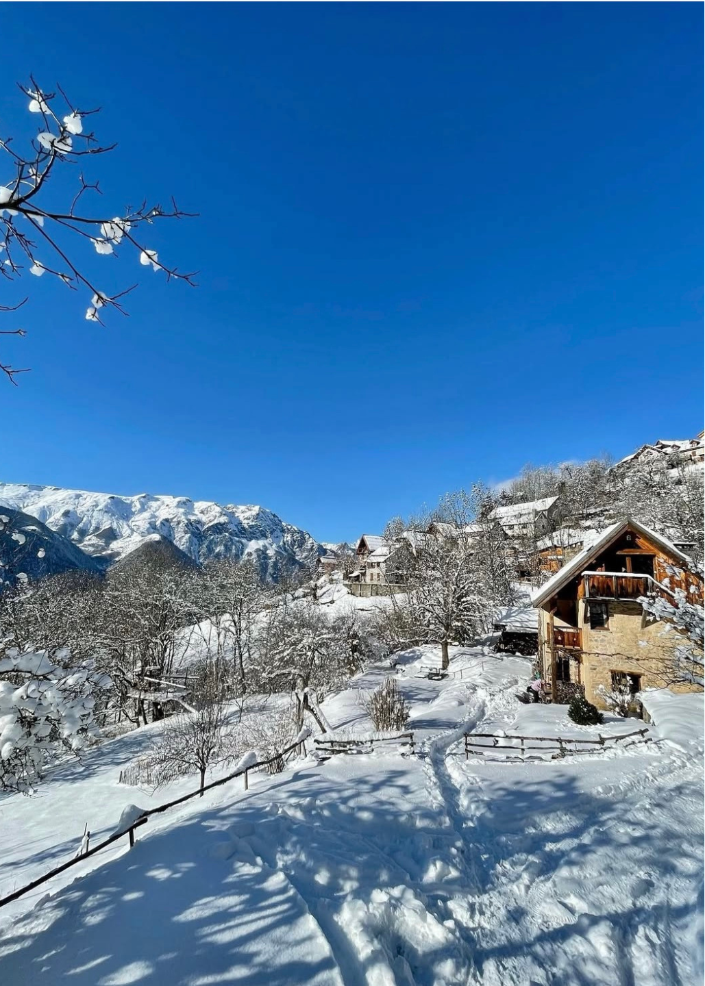 Joie d’Hiver: 5‑Day, 5‑Night Women’s Winter Retreat in the Alps