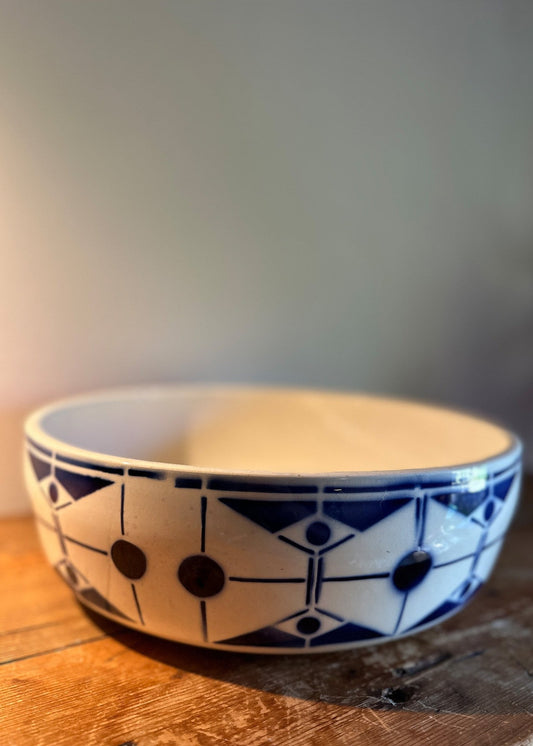 Antique 'Edith' White & Blue Ceramic Wash Bowl